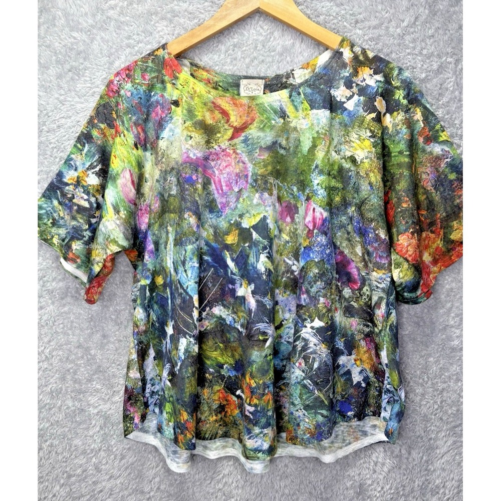Et'Lois Women's S Floral Top Colorful Abstract Artsy Boho Art to Wear Short Slv